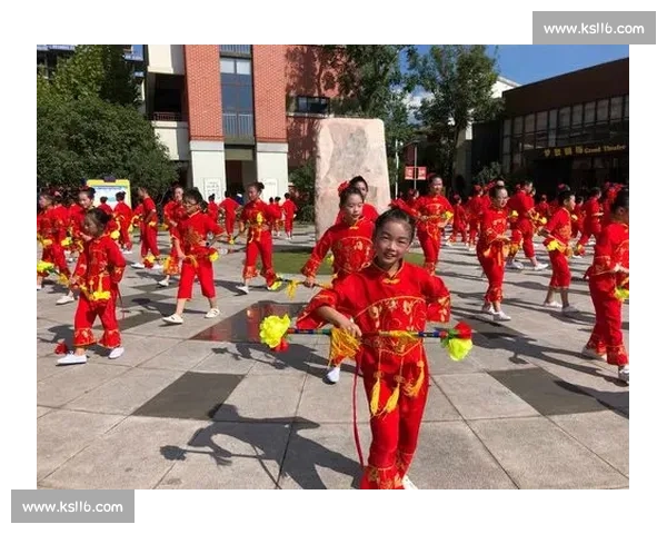 平地生花!90 后非遗传承人舞花棍,棍起瞬间绽放千年技艺 平地生花!90 后非遗传承人舞花棍,棍起瞬间绽放千年技艺