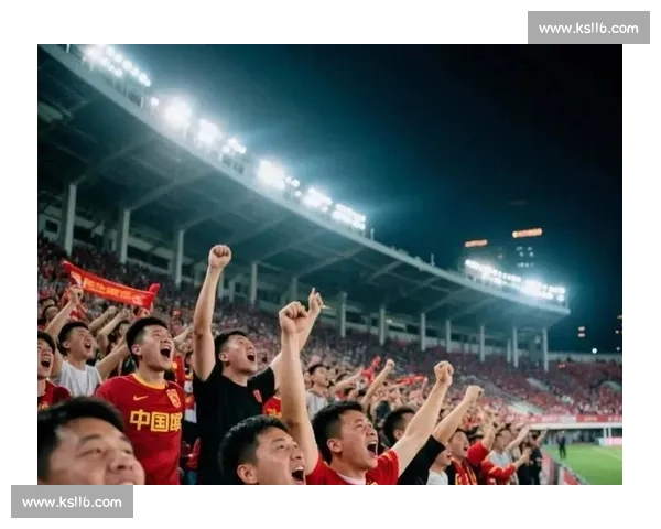 致敬苏州队 “最燃 12 人”:热血与守望照亮绿茵场 致敬苏州队 “最燃 12 人”:热血与守望照亮绿茵场