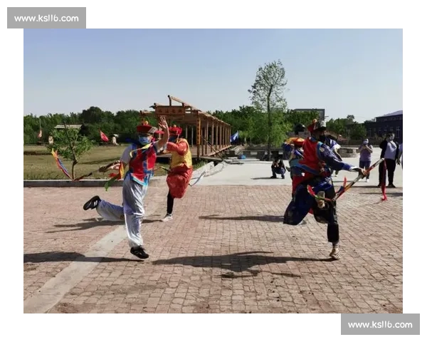 平地生花！90 后非遗传承人舞花棍，棍起瞬间绽放千年技艺