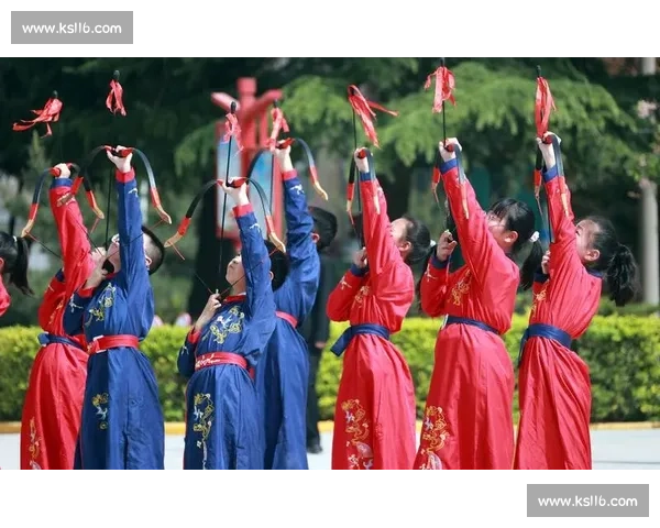 平地生花！90 后非遗传承人舞花棍，棍起瞬间绽放千年技艺